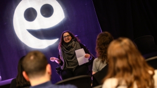 Photo of Ophira Calof teaching workshop